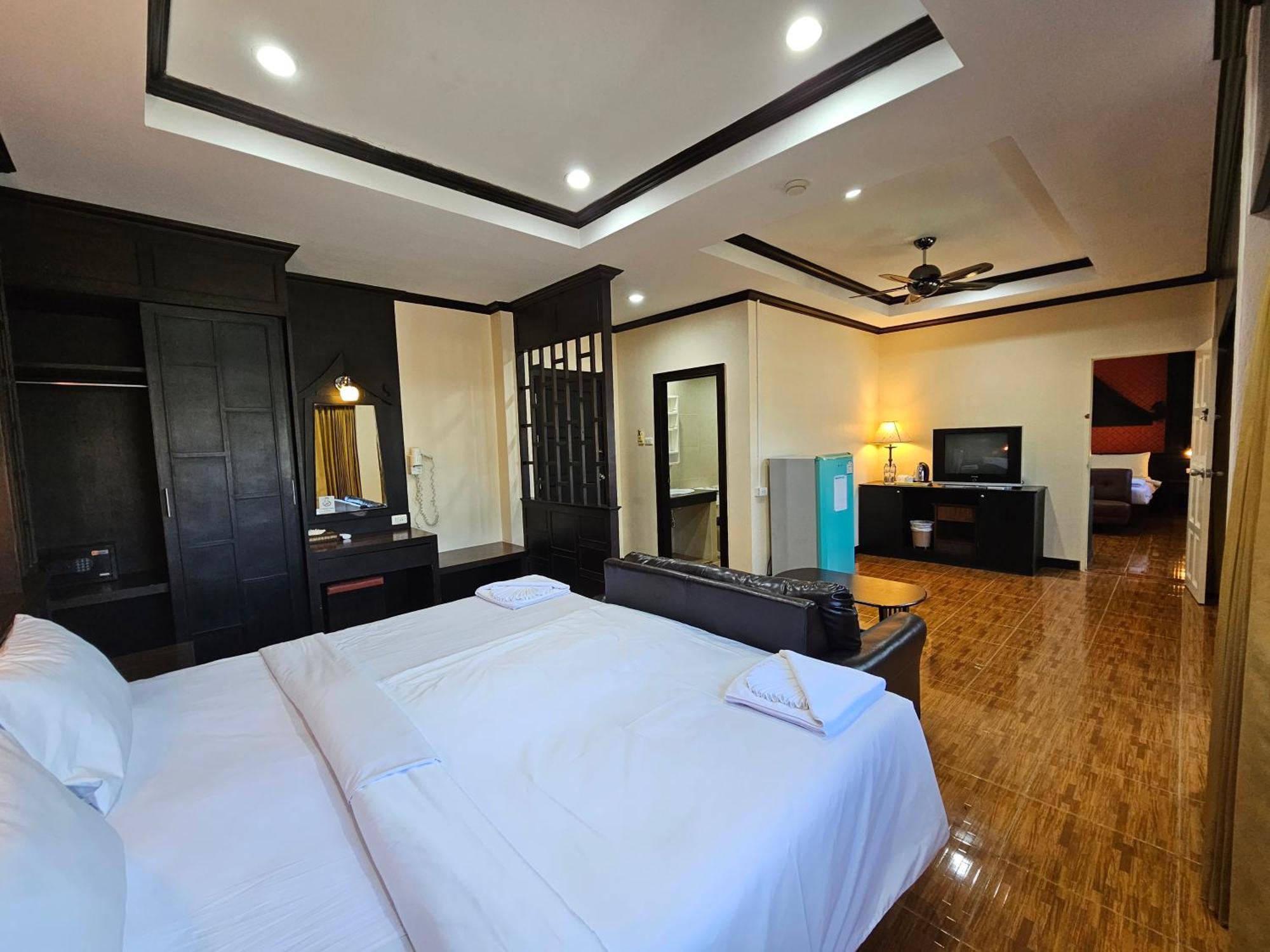 Nanai 2 Residence Patong Exterior foto